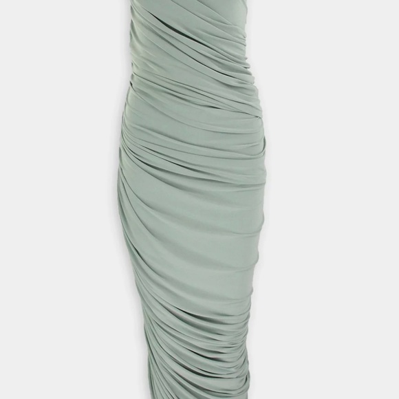 Norma Kamali Diana Dress - Picture 3 of 4